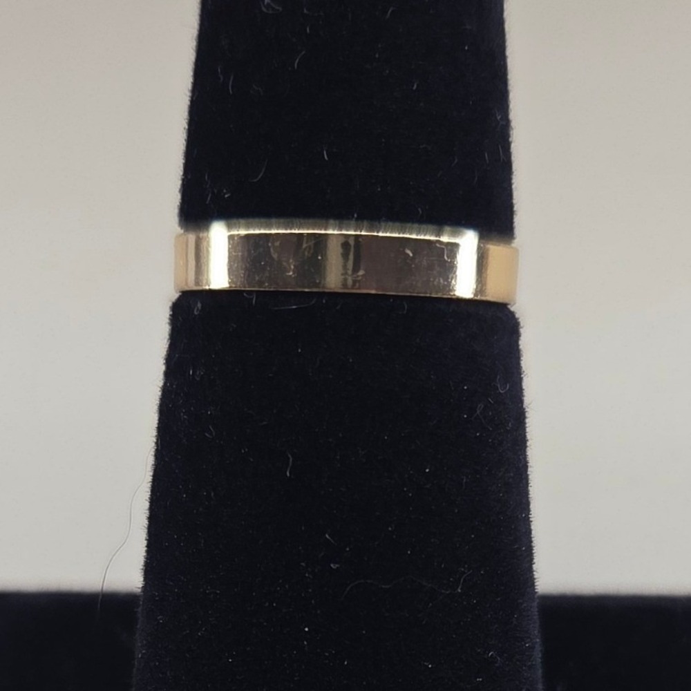 Simple Gold Tone Polished Ring Minimalist Flat Wedding Stacking Band Womens 0372